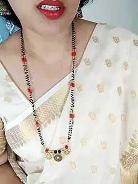 Snapshot of Indian_desi_wife chatting on October 2025 03:40:02 AM Indian desi wife online show from October 2025 03:40:02 AM