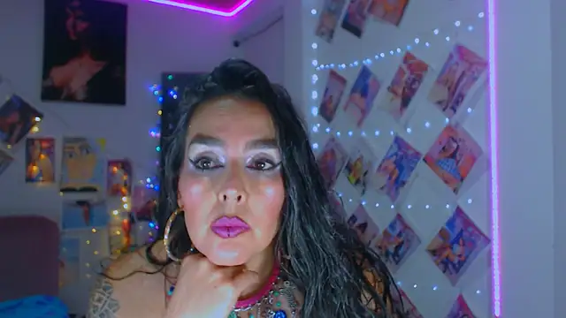 Snapshot of sweet_vanessa_22 chatting on October 2025 03:29:02 AM sweet vanessa 22 online show from October 2025 03:29:02 AM