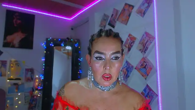 Snapshot of sweet_vanessa_22 chatting on November 2025 04:14:02 AM sweet vanessa 22 online show from November 2025 04:14:02 AM