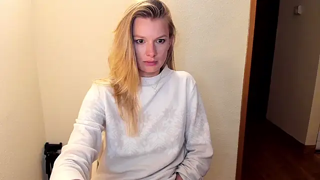 Annloveyou online show from October 2025 10:47:01 PM