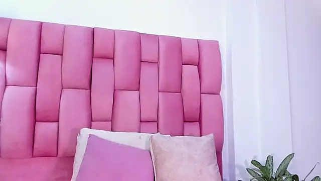 Lia sarahi online show from February 2025 11:27:01 AM