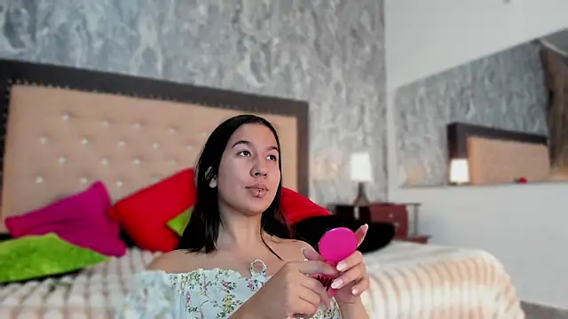 Lia sarahi online show from March 2025 11:20:01 AM