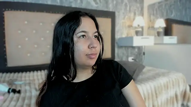 Lia sarahi online show from October 2025 11:40:01 AM