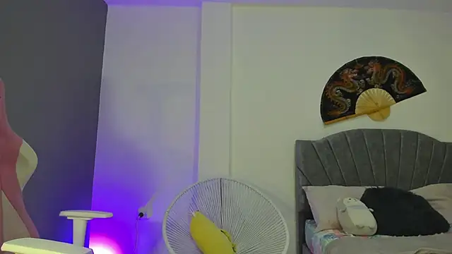 khaliope online show from January 2026 07:49:02 PM