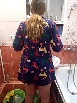 DienkaGreen online show from December 2024 11:50:02 AM