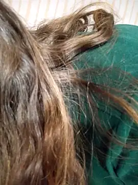 DienkaGreen online show from March 2025 01:18:01 PM