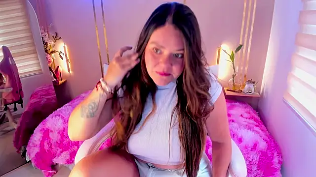 Snapshot of lena_paulxo chatting on May 2026 04:17:02 PM lena paulxo online show from May 2026 04:17:02 PM