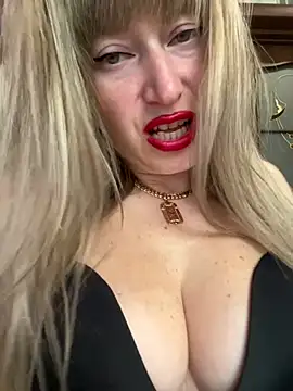 Snapshot of Kittenforyou chatting on April 2026 08:13:01 AM Kittenforyou online show from April 2026 08:13:01 AM