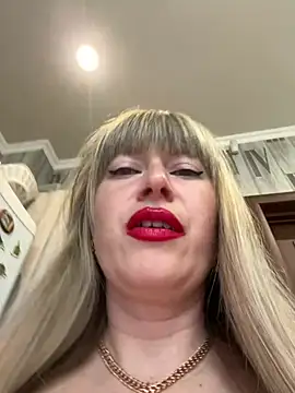 Snapshot of Kittenforyou chatting on April 2026 08:18:01 AM Kittenforyou online show from April 2026 08:18:01 AM