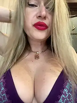 Snapshot of Kittenforyou chatting on May 2026 01:29:01 PM Kittenforyou online show from May 2026 01:29:01 PM