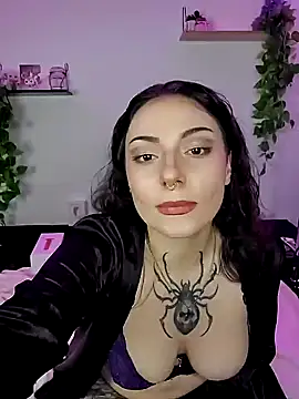 Moxxxie online show from December 2024 05:17:02 PM