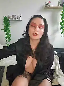 Moxxxie online show from March 2025 02:10:02 PM