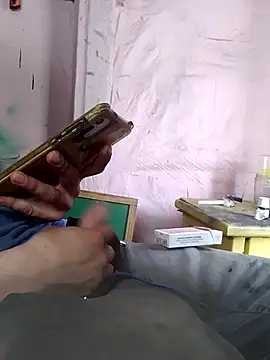 Wero4200 online show from October 2025 08:09:02 PM