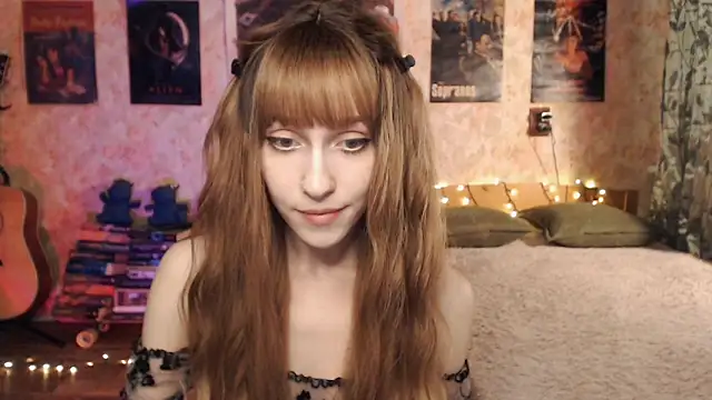 Friendly Ellie online show from December 2024 04:33:02 AM