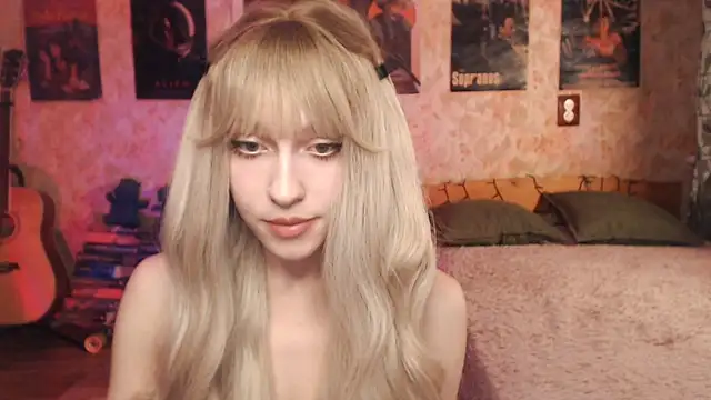 Friendly Ellie online show from March 2025 12:16:02 AM