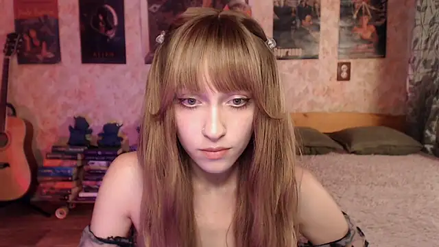 Snapshot of Friendly_Ellie chatting on July 2026 02:27:01 AM Friendly Ellie online show from July 2026 02:27:01 AM