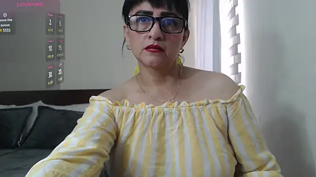 ISABEEL SOFIA01 online show from January 2025 04:17:01 PM