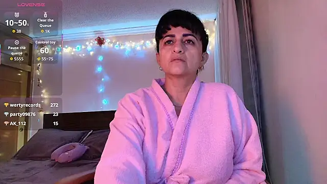 ISABEEL SOFIA01 online show from March 2026 12:41:02 AM