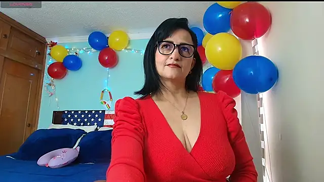 Snapshot of ISABEEL_SOFIA01 chatting on June 2026 04:22:02 PM ISABEEL SOFIA01 online show from June 2026 04:22:02 PM