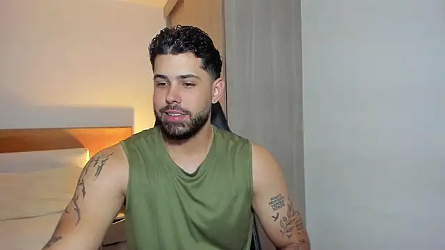 Snapshot of Justyn_Torres chatting on January 2025 09:36:02 PM Justyn Torres online show from January 2025 09:36:02 PM