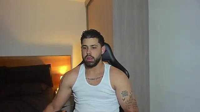 Snapshot of Justyn_Torres chatting on January 2025 10:41:02 PM Justyn Torres online show from January 2025 10:41:02 PM