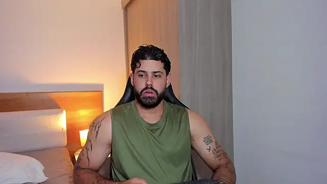 Snapshot of Justyn_Torres chatting on February 2025 07:42:02 PM Justyn Torres online show from February 2025 07:42:02 PM