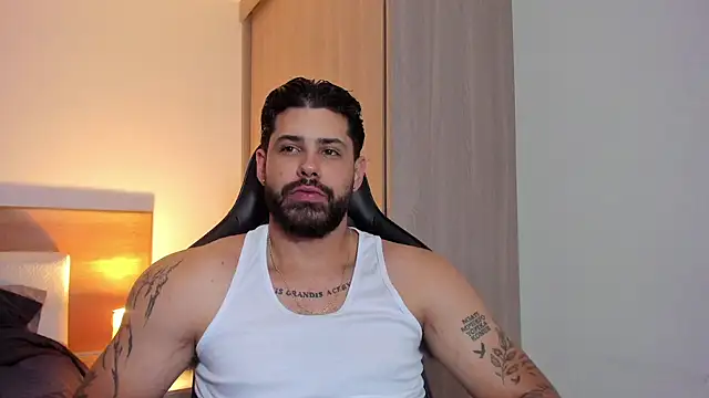 Justyn Torres online show from March 2025 01:37:01 AM