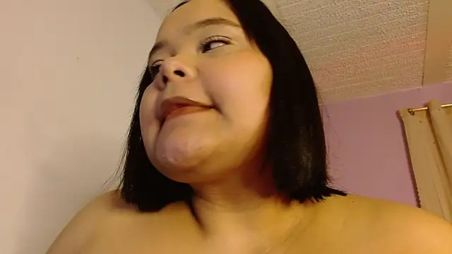 Snapshot of sexychubby___ chatting on June 2026 12:41:02 AM sexychubby online show from June 2026 12:41:02 AM