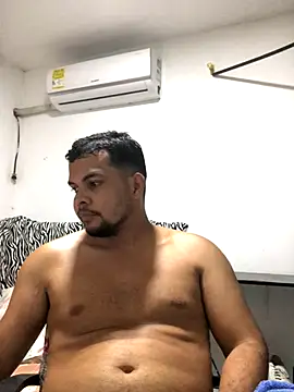 ElsecretodeBruno online show from November 2025 01:00:02 AM