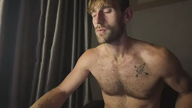 lukegunn online show from September 2025 11:04:02 PM