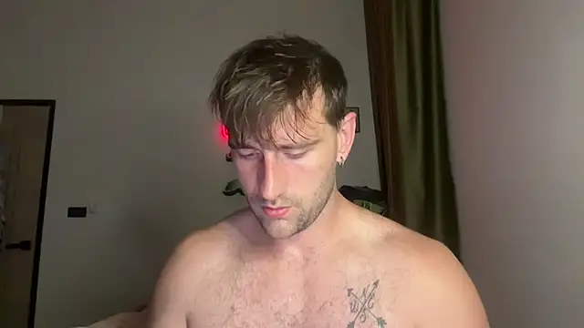 lukegunn online show from April 2026 11:18:01 PM