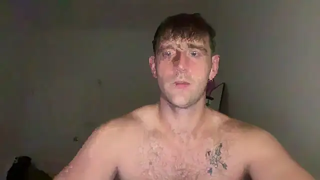 Snapshot of lukegunn chatting on June 2026 10:35:01 PM lukegunn online show from June 2026 10:35:01 PM