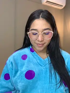 Amandanauty online show from December 2024 08:19:02 AM