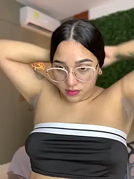 Amandanauty online show from January 2025 04:38:02 AM