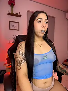 Amandanauty online show from May 2026 05:25:02 AM