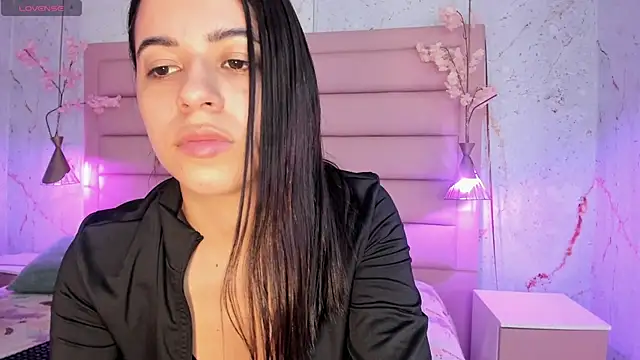 IvySanders1 online show from November 2025 01:22:02 PM