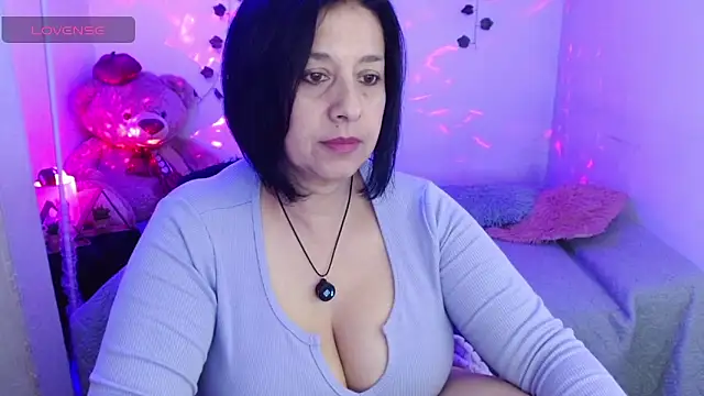 Snapshot of camilalatti chatting on September 2025 12:32:01 AM camilalatti online show from September 2025 12:32:01 AM