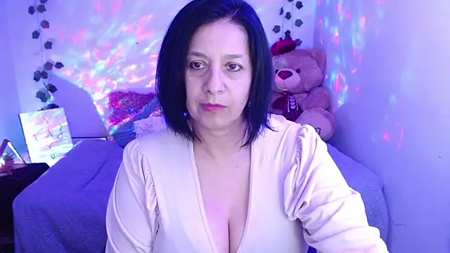 Snapshot of camilalatti chatting on September 2025 12:15:01 AM camilalatti online show from September 2025 12:15:01 AM