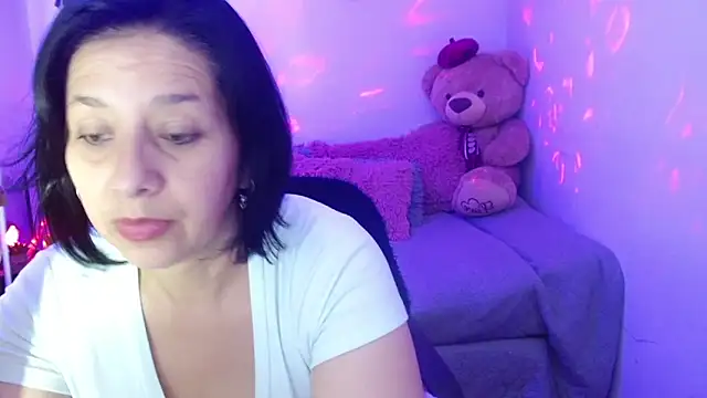 Snapshot of camilalatti chatting on October 2025 11:58:02 PM camilalatti online show from October 2025 11:58:02 PM