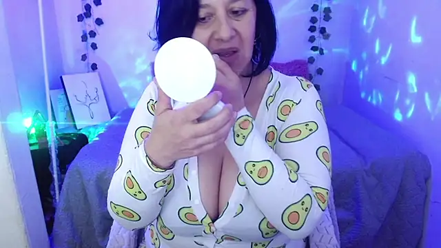 Snapshot of camilalatti chatting on October 2025 12:24:01 AM camilalatti online show from October 2025 12:24:01 AM