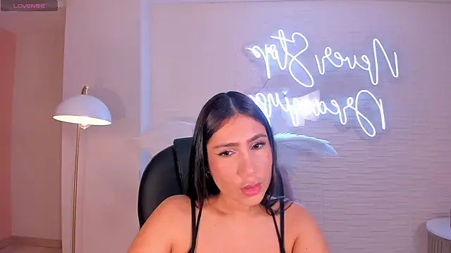 Snapshot of MarieJaneX chatting on January 2025 10:38:02 AM MarieJaneX online show from January 2025 10:38:02 AM