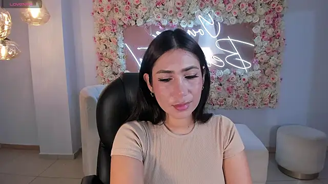 Snapshot of MarieJaneX chatting on January 2025 10:48:01 AM MarieJaneX online show from January 2025 10:48:01 AM