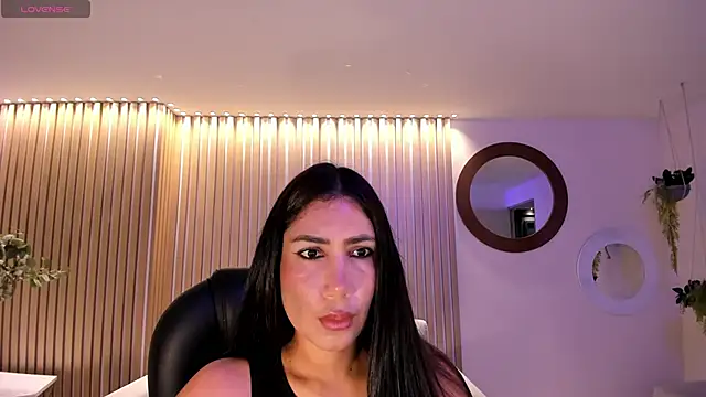 Snapshot of MarieJaneX chatting on February 2025 10:50:02 AM MarieJaneX online show from February 2025 10:50:02 AM