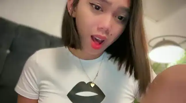 GenesisCastillano online show from February 2025 05:50:01 PM