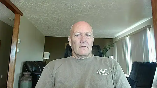 Snapshot of BasicAnt chatting on September 2025 02:28:01 PM BasicAnt online show from September 2025 02:28:01 PM