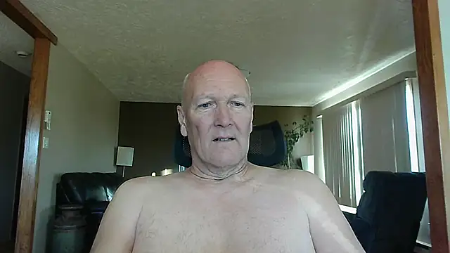 Snapshot of BasicAnt chatting on October 2025 02:38:02 PM BasicAnt online show from October 2025 02:38:02 PM