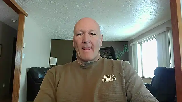 Snapshot of BasicAnt chatting on November 2025 03:47:01 PM BasicAnt online show from November 2025 03:47:01 PM