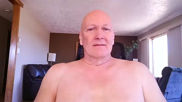 Snapshot of BasicAnt chatting on February 2026 06:26:01 PM BasicAnt online show from February 2026 06:26:01 PM