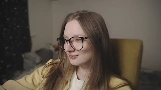 Snapshot of mollytuck chatting on February 2025 02:02:02 PM mollytuck online show from February 2025 02:02:02 PM