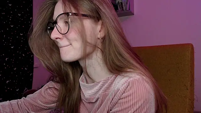 Snapshot of mollytuck chatting on February 2025 02:14:02 PM mollytuck online show from February 2025 02:14:02 PM